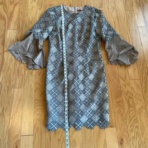 Curete Dress Embroidered Lace Bell Sleeves Taupe Women’s size 10 NWT Wedding - Picture 9 of 12